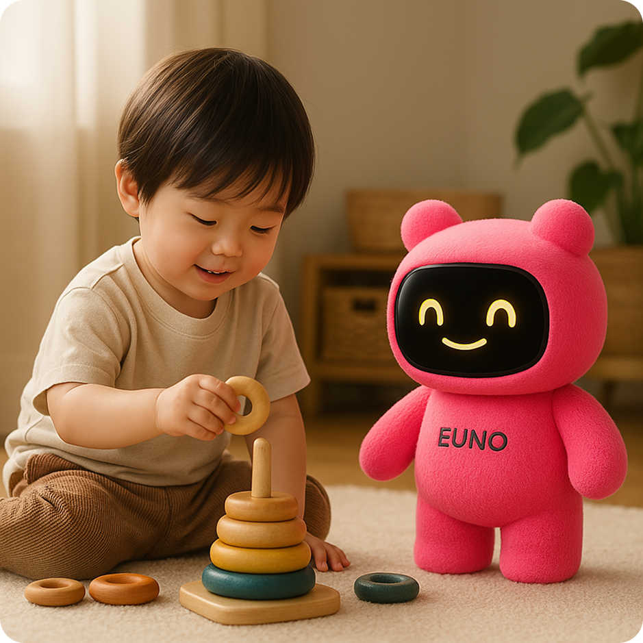 un enfant de 2 ans joue et Euno le surveille et l'encourage